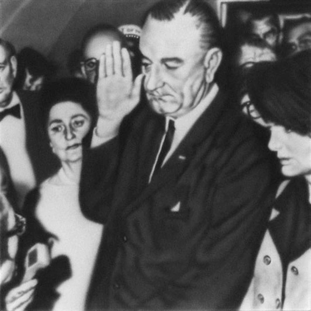 Fotorealistisches Gemälde von Lyndon B. Johnson bei der Vereidigung auf der Air Force One
