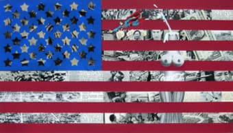 Collage Abschlussarbeit Grundlehre, US-Flagge mit Zeitungsausschnitten